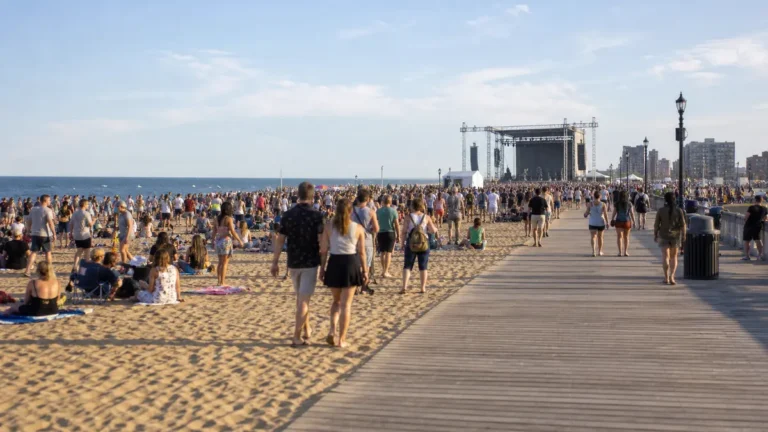 sea hear now asbury park festival beach crowd